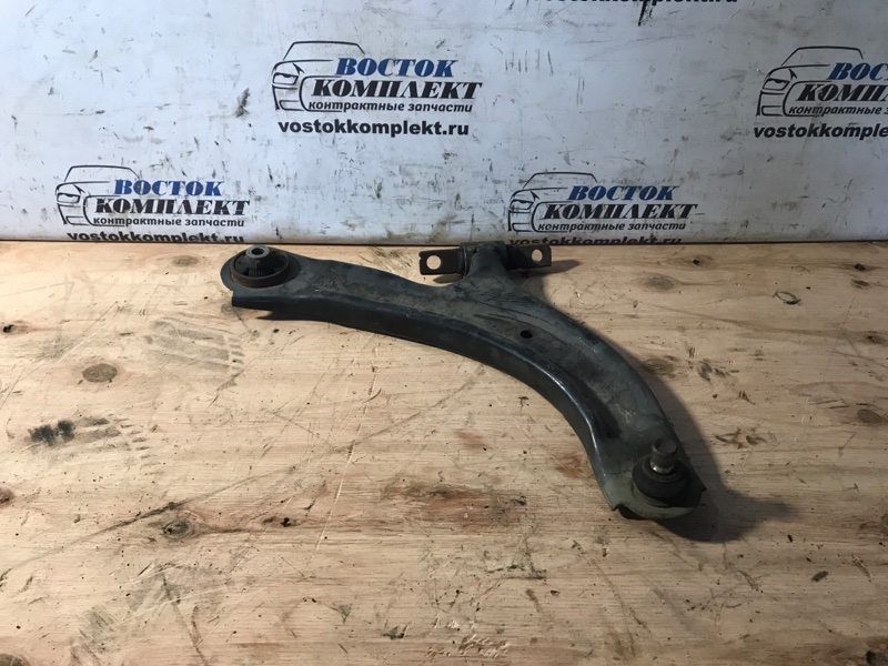 Рычаг подвески Nissan Serena 2007 C25 MR20DE перед прав