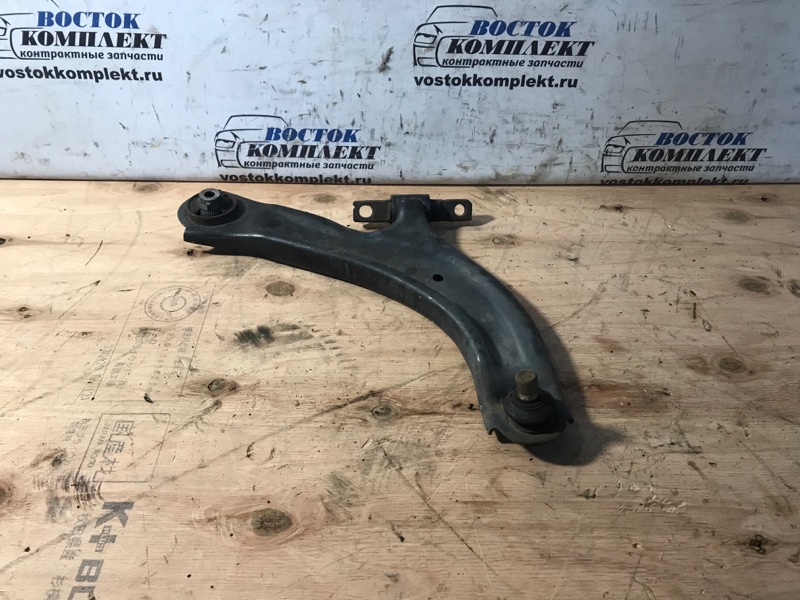 Рычаг подвески Nissan Lafesta 2006 NB30 MR20DE перед прав