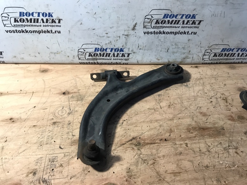 Рычаг подвески Nissan Serena 2012 HFC26 MR20DD перед лев