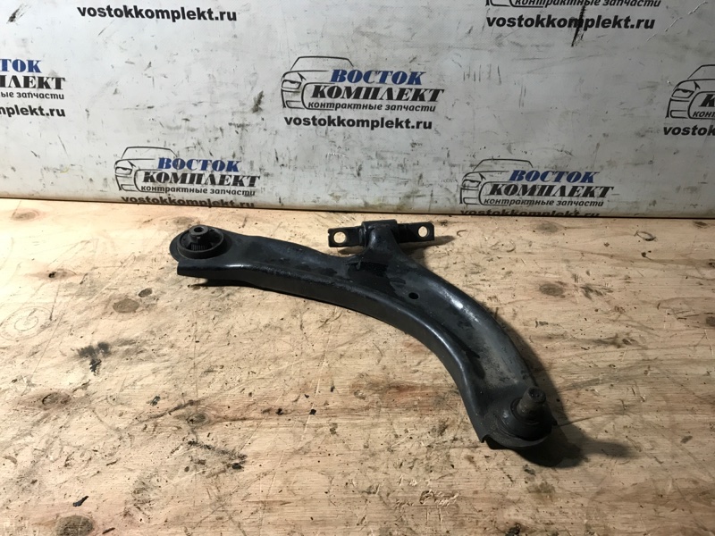 Рычаг подвески Nissan Serena 2009 CC25 MR20DE перед прав