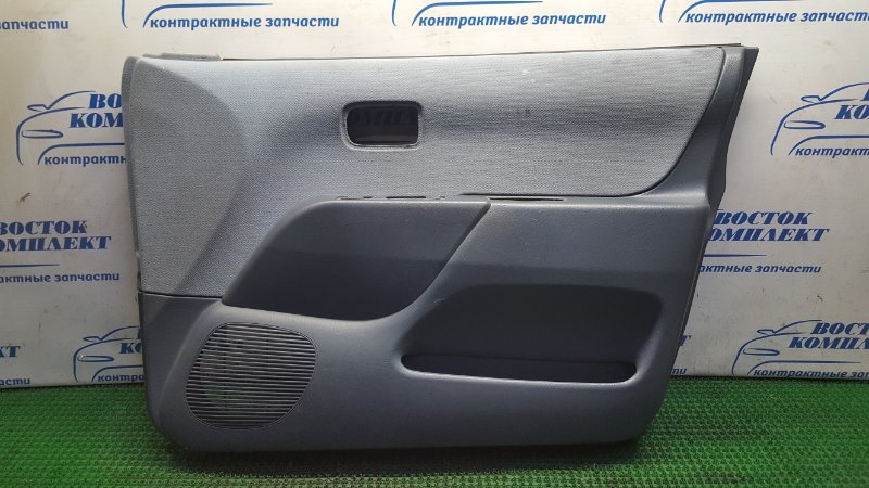 Обшивка двери Toyota Duet M100A EJ-VE