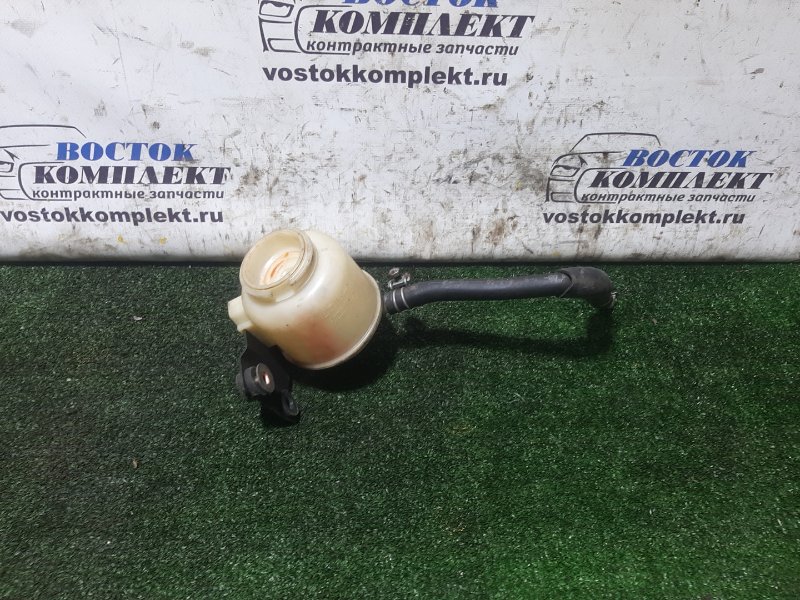 Бачок гидроусилителя Nissan Liberty PNM12 SR20DE