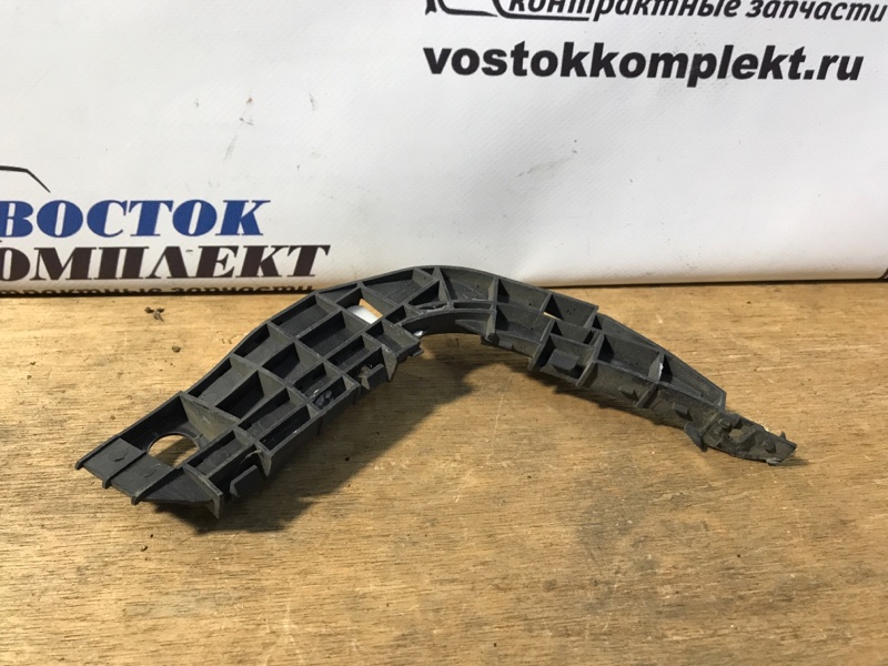 Клипса бампера Honda Mobilio Spike 2004 GK2 L15A зад лев