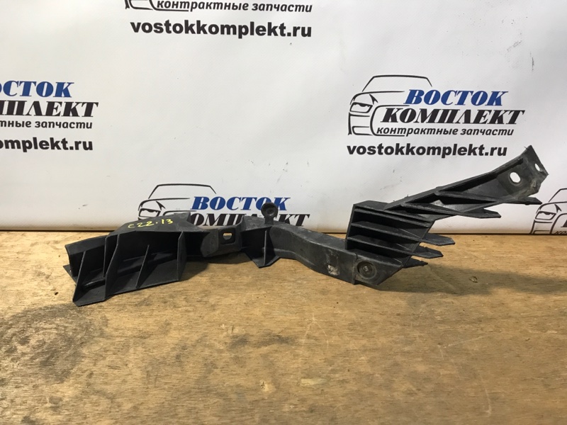 Клипса бампера Volkswagen Golf  APK зад прав