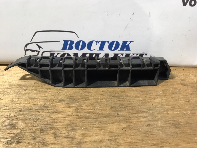 Клипса бампера Honda Odyssey 2004 RB1 K24A перед прав