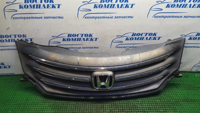 Решетка радиатора Honda Freed GB3 L15A
