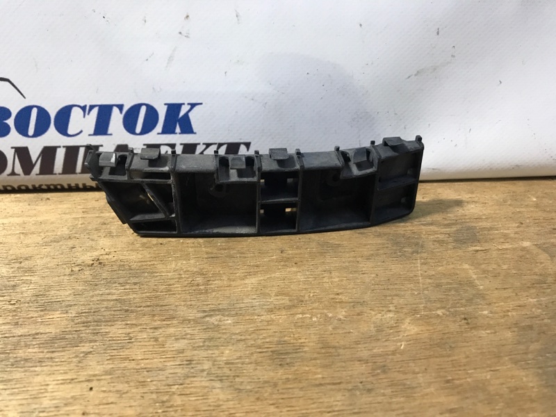 Клипса бампера Honda Freed 2008 GB3 L15A перед прав