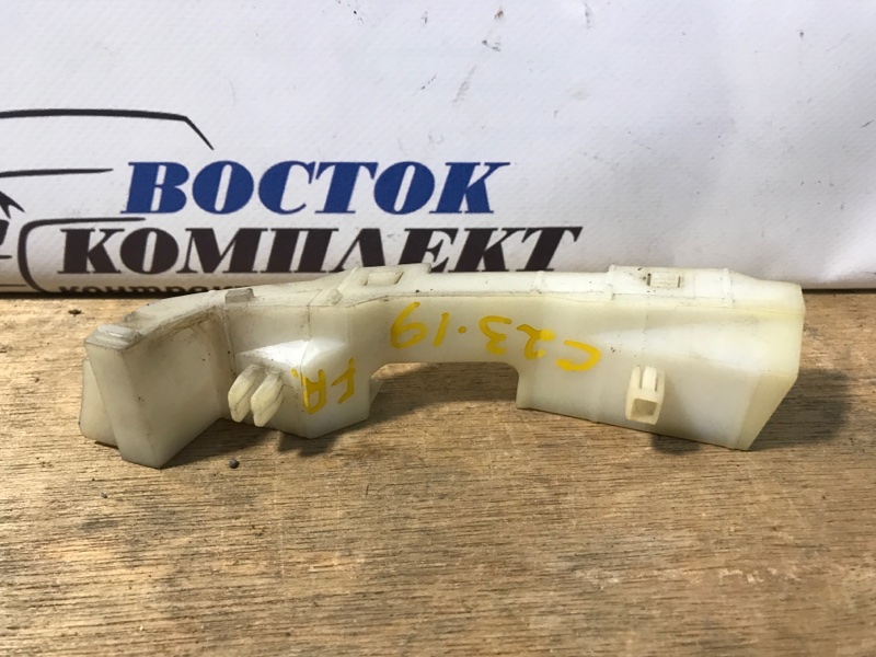 Клипса бампера Nissan Cube 2006 BNZ11 CR14DE перед прав