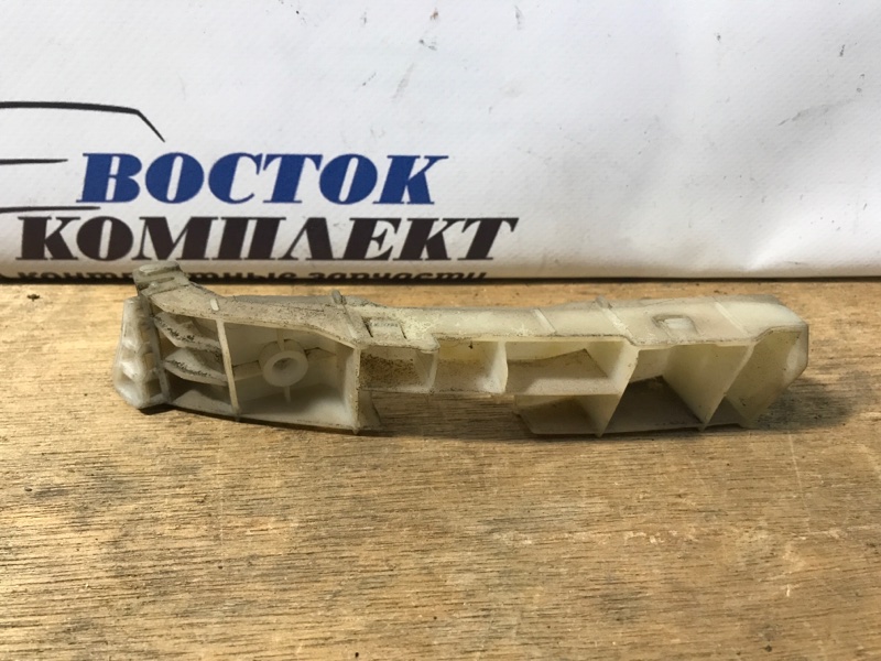 Клипса бампера Nissan Cube BGZ11 CR14DE перед лев