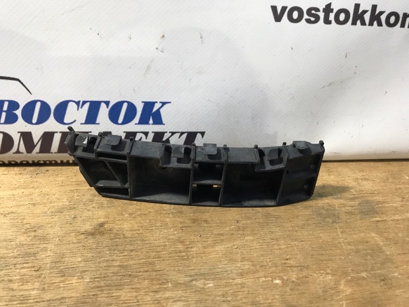 Клипса бампера Honda Freed 2010 GB3 L15A перед прав