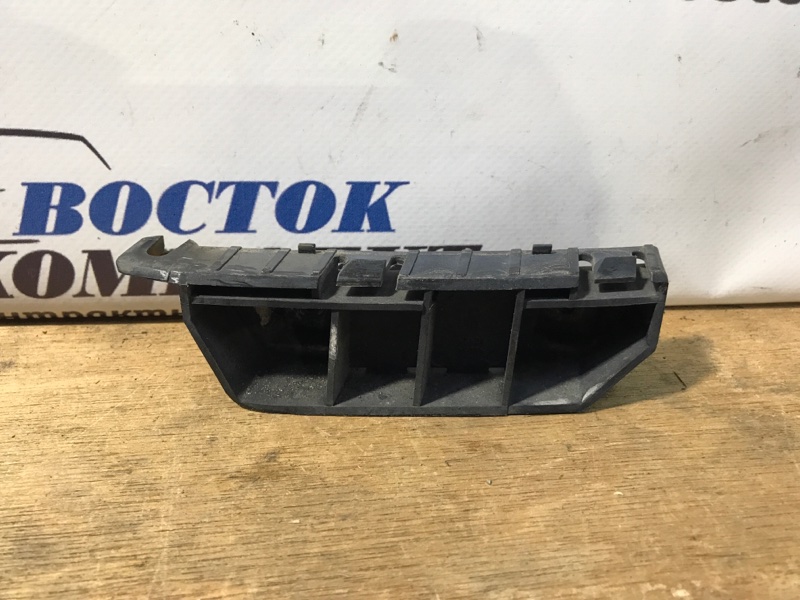 Клипса бампера Honda Fit GD2 L13A перед прав