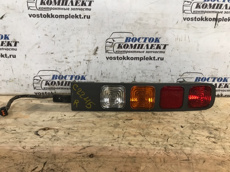 Фонарь стоп-сигнала Nissan Cube 2004 BZ11 CR14DE прав