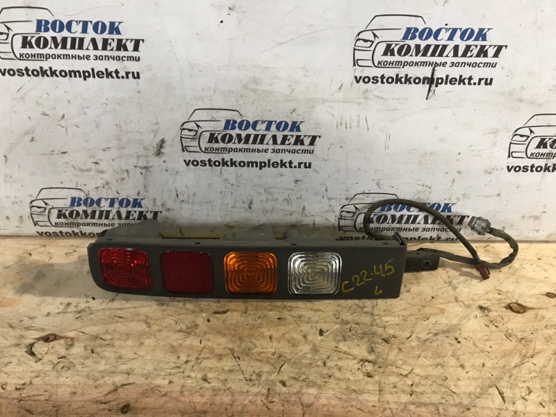 Фонарь стоп-сигнала Nissan Cube 2004 BZ11 CR14DE лев