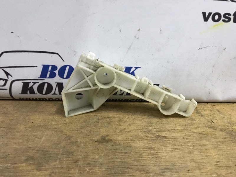 Клипса бампера Mitsubishi Mirage 2012 A05A 3A90 перед лев