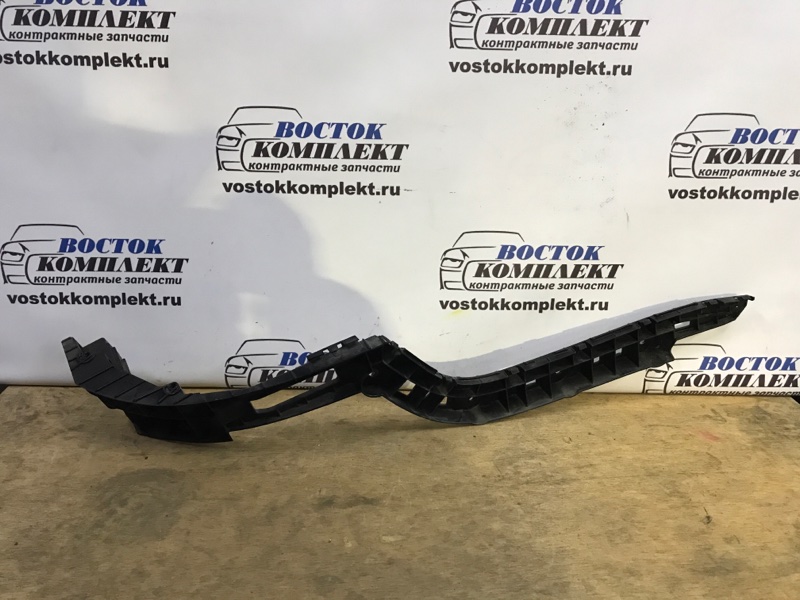 Клипса бампера Volkswagen Passat  CAXA зад прав