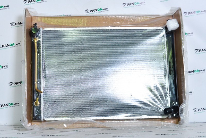 Радиатор двигателя Toyota Harrier ACU30W 2AZ-FE