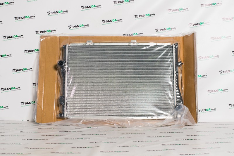 Радиатор двигателя BMW 7-Series E38