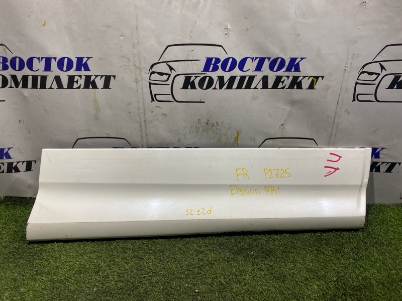 Накладка двери Honda Elysion 2007 RR1 K24A перед прав