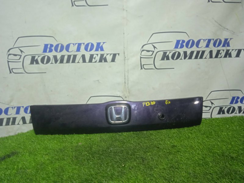 Накладка двери Honda Fit GD1 L13A