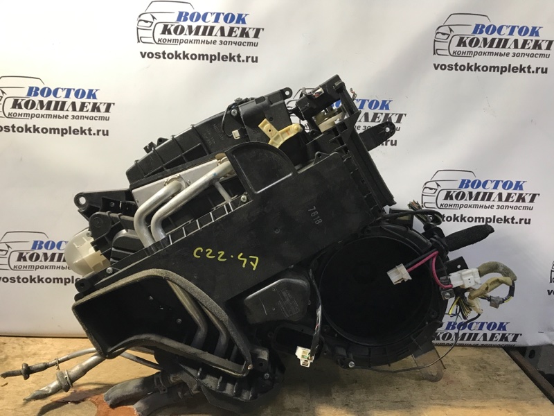 Корпус радиатора отопителя Nissan Serena 2008 C25 MR20DE зад