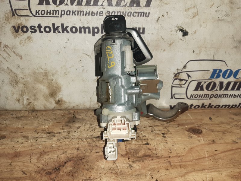 Замок зажигания Toyota Wish 2007 ZNE10G 1ZZ-FE