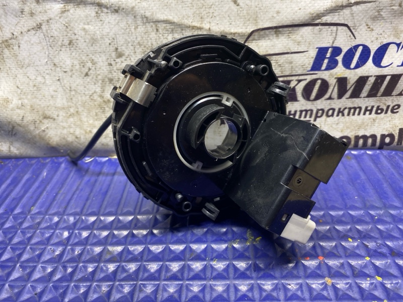 Шлейф-лента аирбага Toyota Noah AZR60 1AZ-FSE