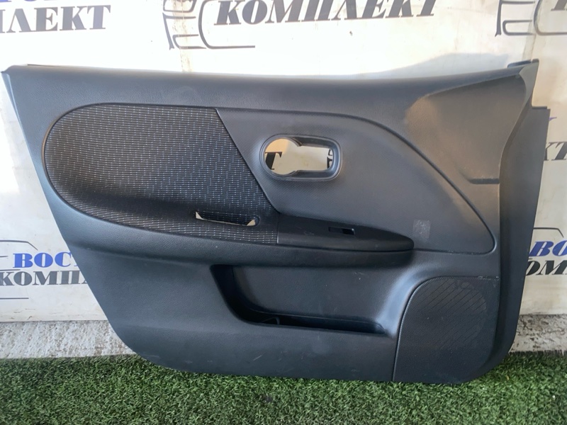Обшивка двери Nissan Note 2009 E11 HR15DE перед лев