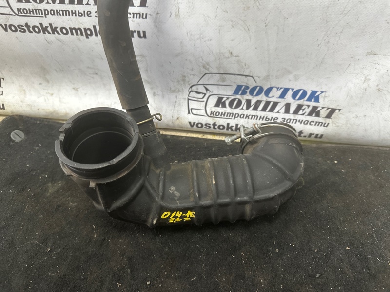 Патрубок воздушного фильтра Toyota Porte NNP10 2NZ-FE