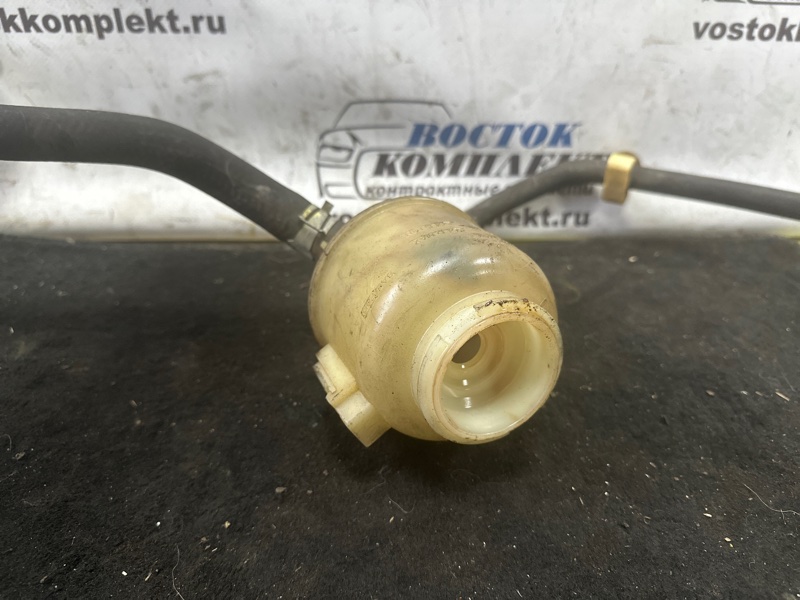 Бачок гидроусилителя Nissan Serena PNC24 SR20DE
