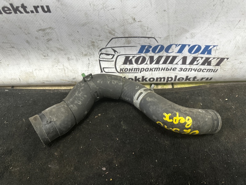 Патрубок Nissan Note E11 HR15DE