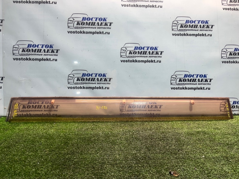 Ветровик Nissan Serena CC25 MR20DE зад лев