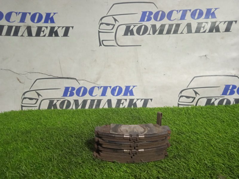 Колодки тормозные Honda Odyssey 2007 RB1 K24A перед