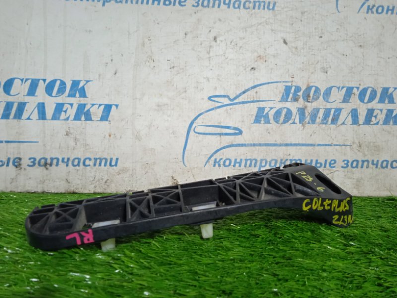 Клипса бампера Mitsubishi Colt Plus 2004 Z23W 4A91 зад лев