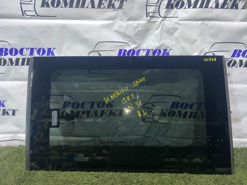 Стекло собачника Honda Mobilio Spike 2006 GK2 L15A лев