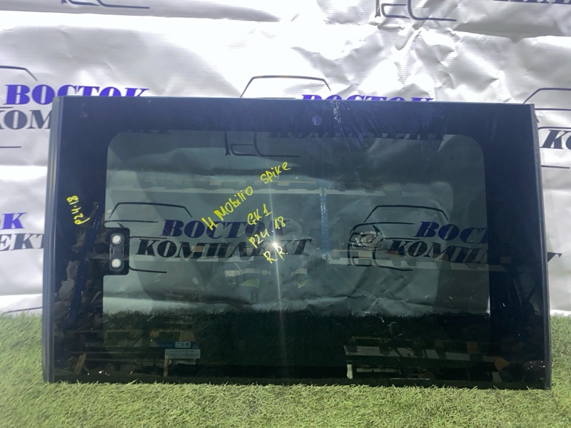 Стекло собачника Honda Mobilio Spike 2004 GK1 L15A прав