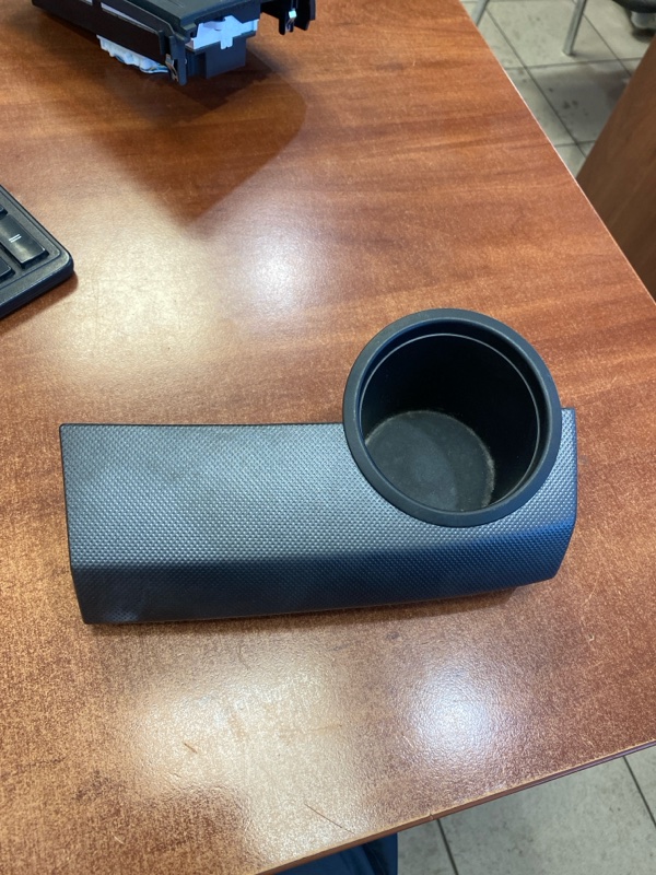 Подстаканник Honda Freed 2010 GB3 L15A прав