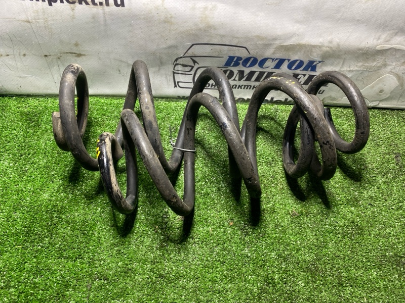 Пружина подвески Honda Fit 2002 GD1 L13A зад