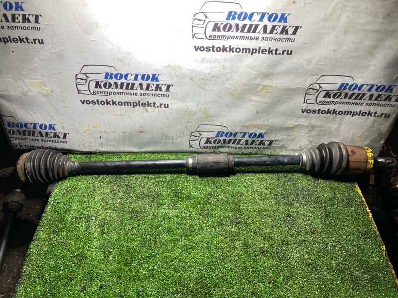 Привод Honda Fit Shuttle 2011 GP2 LDA перед прав