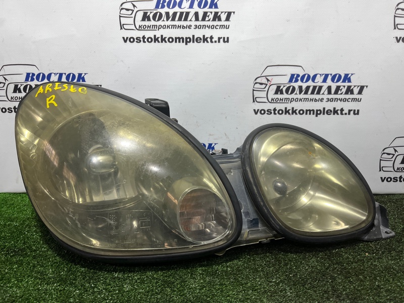 Фара Toyota Aristo перед прав