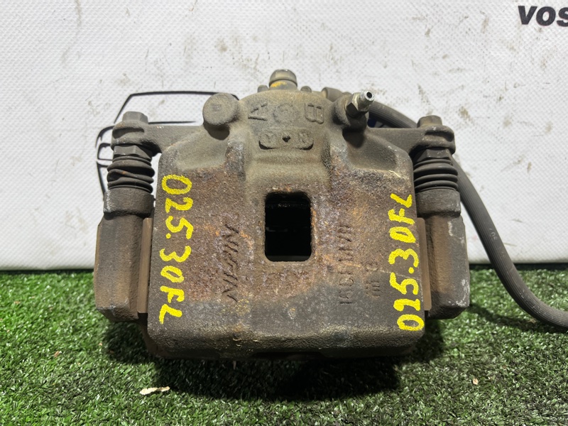 Суппорт Honda Airwave 2006 GJ1 L15A перед лев