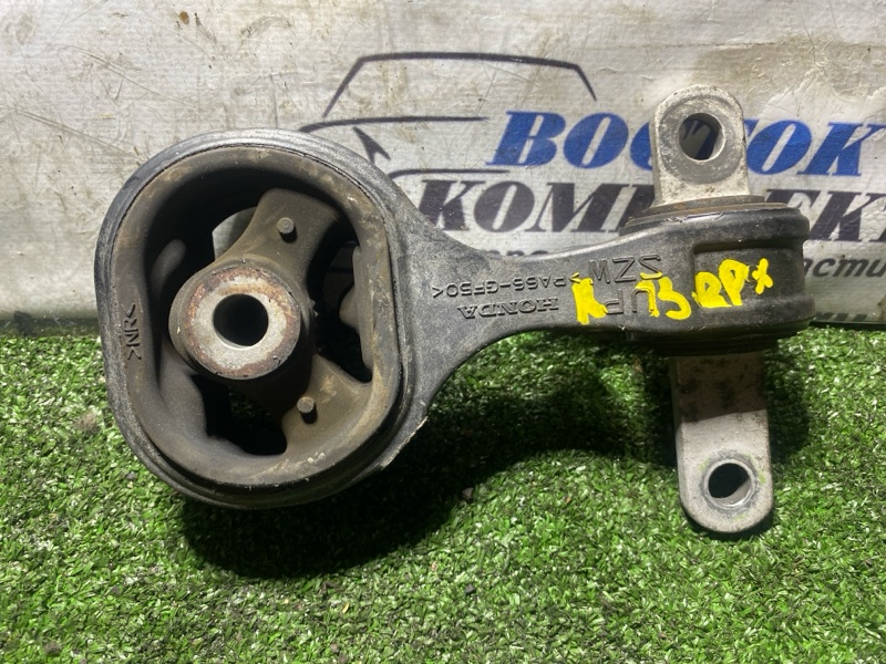 Подушка двигателя Honda Stepwgn 2010 RK5 R20A прав