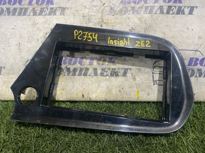 Рамка магнитофона Honda Insight 2010 ZE2 LDA