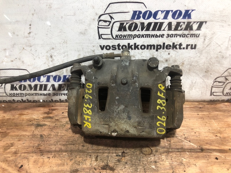 Суппорт Nissan Serena 2008 C25 MR20DE перед прав