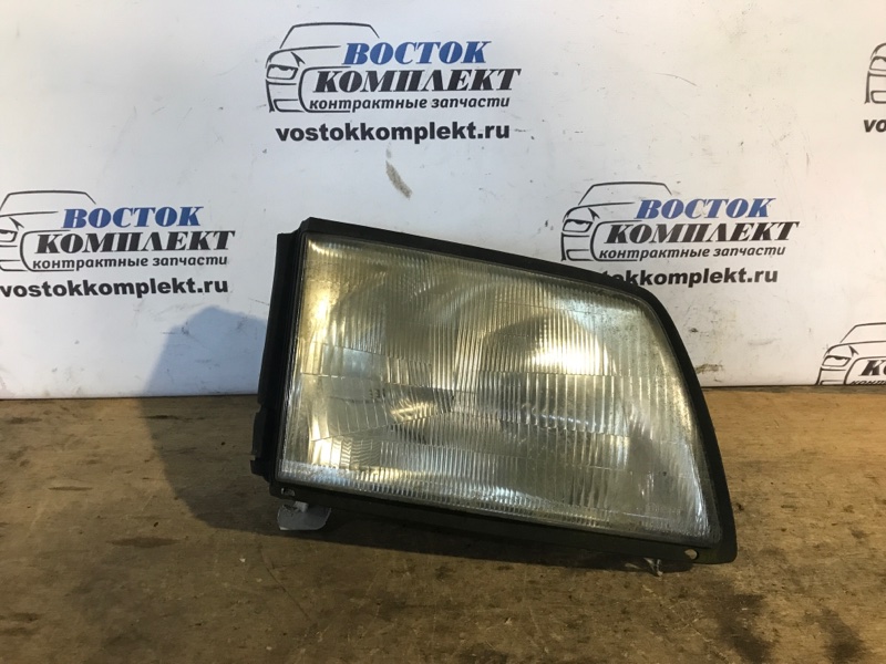 Фара Mitsubishi Delica 2005 SKF2M RF прав