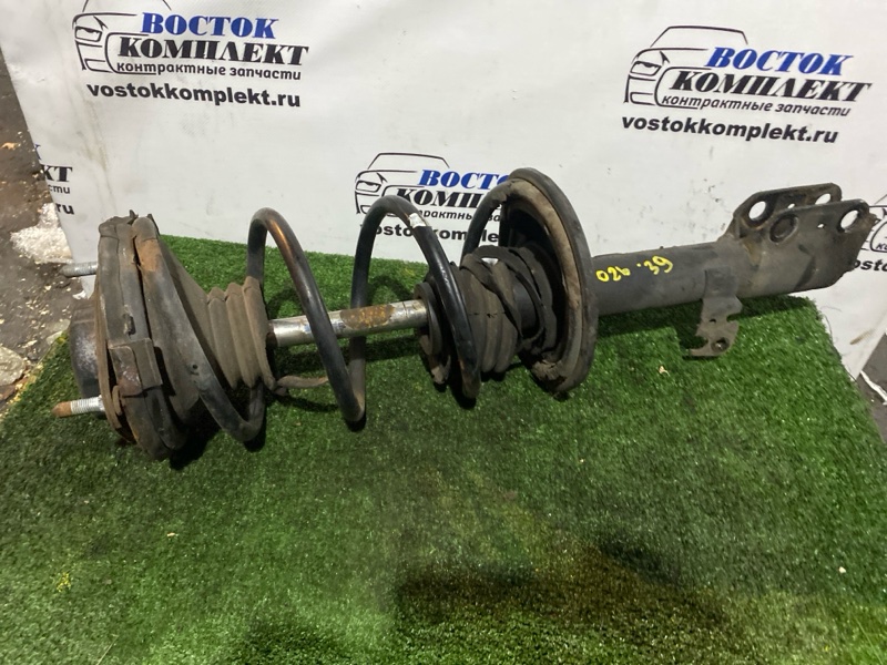 Стойка подвески Toyota Noah 2004 AZR65 1AZ-FSE перед лев