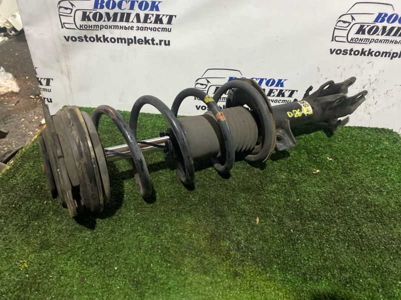 Стойка подвески Nissan Cube 2013 Z12 HR15DE перед лев