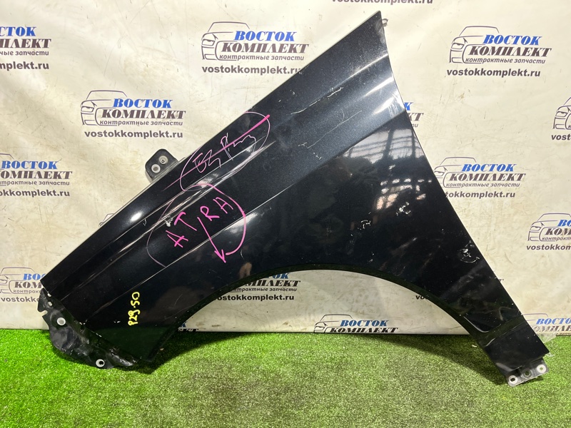 Крыло Mazda Biante CCEAW LF-VD перед лев