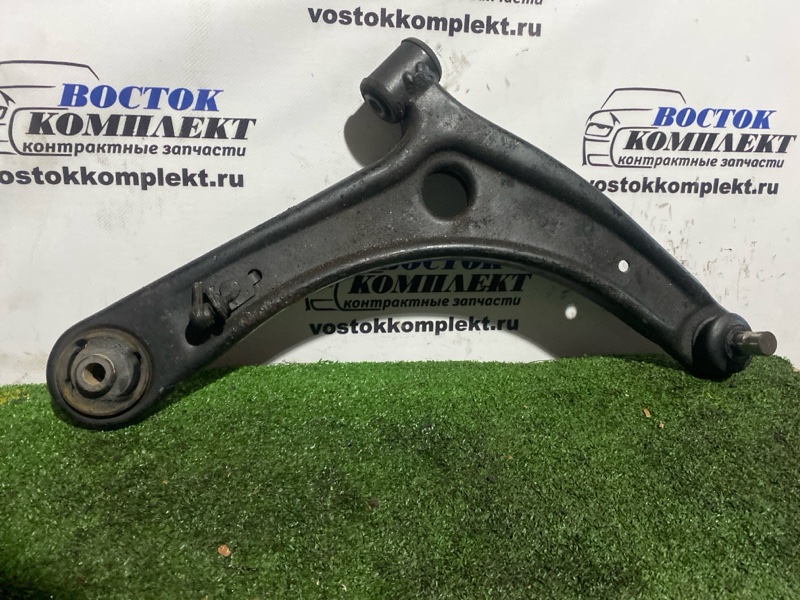 Рычаг подвески Mitsubishi Delica D:5 2008 CV5W 4B12 перед прав