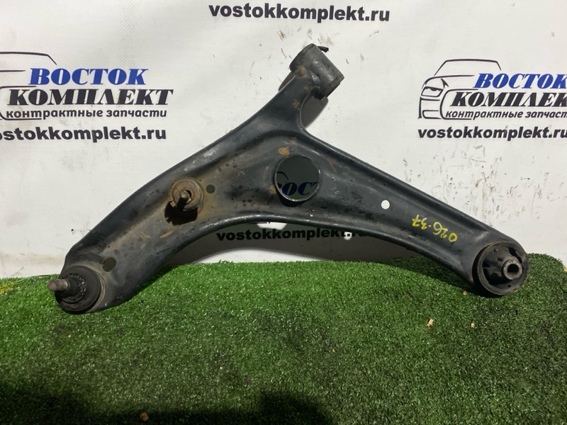 Рычаг подвески Toyota Funcargo NCP20 2NZ-FE перед лев