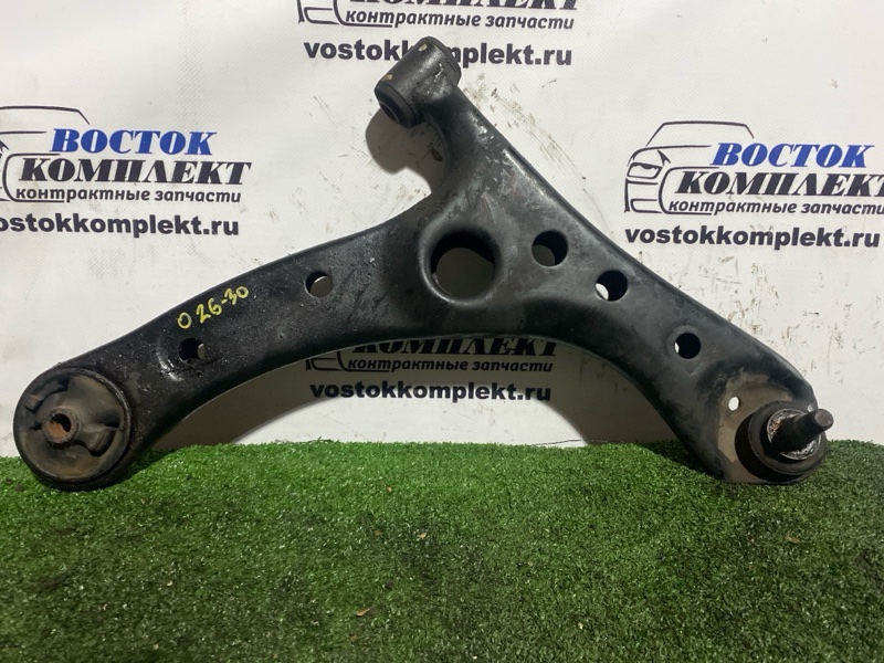 Рычаг подвески Toyota Isis 2006 ANM10W 1AZ-FSE перед прав